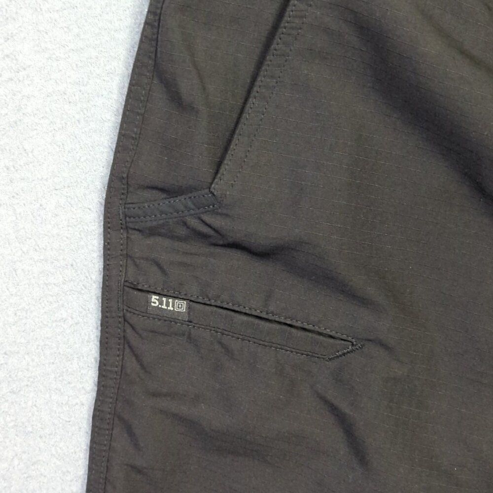 5.11 Tactical Shorts Men's 40 Black Fast Tac Urban 11" Outdoor Range Combat - Picture 6 of 10
